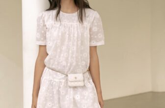 [???] SY STORE – Cửa hàng quần áo ? Top1Fashion ?  Kín đáo và tinh tế là những mỹ từ dành riêng cho các quý cô nhà SY. Đem đến sự biến tấu đậm chất trang nhã và sành điệu.
Là một diện mạo chỉn chu và tha , shares-1✔️ , likes-5❤️️ , date-2024-11-04 18:26:01????????