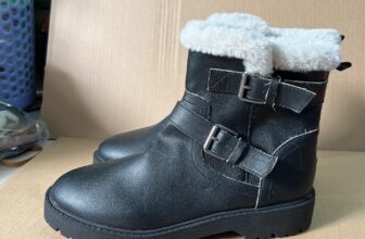 [???] Giày xuất khẩu, giày trẻ em xuất khẩu, giày xuất khẩu nam nữ  ? Top1Fashion ?  Cổ lông ấm áp
Đi cũng xinh ạ
Size : 37 #250k
, shares-0✔️ , likes-0❤️️ , date-2024-11-10 14:16:02????????