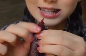 [🆕🇻🇳] Khoai Lang Sấy Dẻo Loại 1 Đà Lạt 🍔 Top1Food  🍜 Sẵn khoai lang tím sấy dẻo ạ
, shares-0✔️ , likes-4❤️️ , date-2024-11-07 05:34:32🇻🇳🇻🇳🇻🇳📰🆕