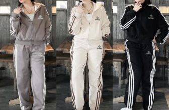 [???] HAMY Clothing  ? Top1Fashion ?   BỘ NỈ 2 DA KHÓA KÉO PHỐI KẺ SỌC SIU HOTBáo em sớm kẻo hết nha mọi người ơi
Hàng đẹp nét thị trường bán 5xx, về với em giá chỉ #2xxk thôi ạchất nỉ 2  , shares-0✔️ , likes-0❤️️ , date-2024-11-08 19:26:49????????