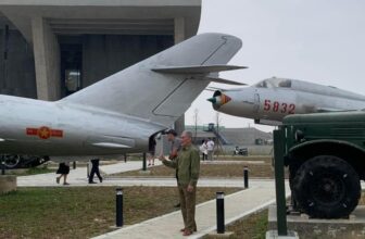 [🆕🇻🇳] Check in Vietnam – Cùng nhau trải nghiệm và và khám phá Việt Nam ♥️️ Top1Checkin ☑  Hồi còn nhỏ thì được ông đưa đi chơi giờ lớn rồi nên đưa ông đi chơi ở Bảo tàng Lịch sử Quân sự Việt Nam rồi chụp ảnh cho ông nè. Tình cờ bắt gặp hình ảnh  , shares-14✔️ , likes-6❤️️ , date-2024-11-12 15:50:33🇻🇳🇻🇳🇻🇳📰🆕