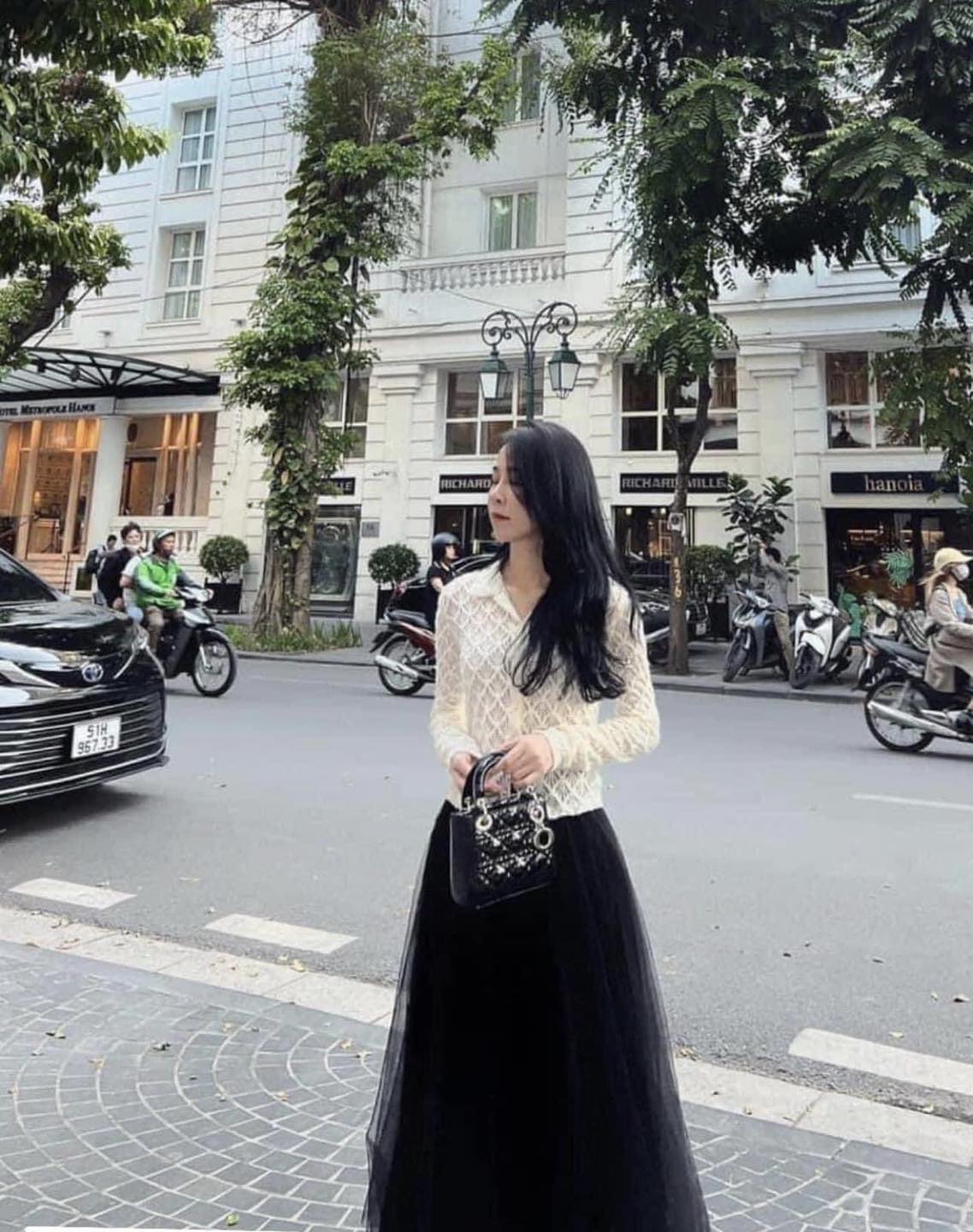 [🆕🇻🇳] Shop mẹ bé Hồng Ánh authenic 😎❤️️⭐️ Khiếp lâu k về quê giờ mn thu hoạch khoai bằng máy xịn như này
, shares-0✔️ , likes-0❤️️ , date-2024-11-09 21:10:51🇻🇳🇻🇳🇻🇳📰🆕