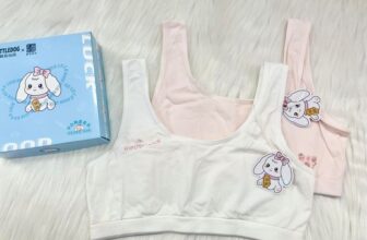 [🆕🇻🇳]  Thời trang trẻ em cao cấp- shop Yu Yu 🧑‍🧒❤️️👶⭐️ Set 2 áo lá vải tơ cho bé tuổi dậy thì  – Giai đoạn đầu
Màu sắc : 1 hồng phấn +1 trắng
Điểm nổi bật:
Sử dụng chất lụa tơ tằm kháng khuẩn cao gấp 3 lần s , shares-3✔️ , likes-3❤️️ , date-2024-11-08 03:00:14🇻🇳🇻🇳🇻🇳📰🆕