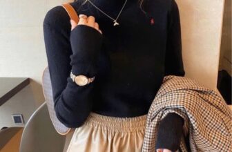 [???] Moon House Shop vnxk – 128/25 Lê Đức Thọ p6 Q. gò vấp HCM ? Top1Fashion ?  Áo len cổ  3 phân p o l o RL
Chất len mềm mịn dày vừa ko dặm ngứa form ôm vừa người mặc với khoác – blazer mùa thu đông chuẩn bài luôn ạ
Size : S M LMo , shares-0✔️ , likes-0❤️️ , date-2024-11-08 20:11:04????????