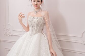[🆕🇻🇳] Dulcie Bridal – Cửa hàng váy cưới 🤵🏻 Top1Wedding 👰🏻  𝐌𝐨̣̂𝐭 𝐛𝐮𝐨̂̉𝐢 𝐟𝐢𝐭𝐭𝐢𝐧𝐠 𝐯𝐚́𝐲 𝐜𝐮̛𝐨̛́𝐢 𝐜𝐮̀𝐧𝐠 𝐜𝐨̂ 𝐝𝐚̂𝐮 𝐧𝐡𝐚̀ 𝐃𝐮𝐥𝐜𝐢𝐞 𝐁𝐫𝐢𝐝𝐚𝐥 𝐬𝐞̃ 𝐭𝐫𝐨̂𝐧𝐠 𝐧𝐡𝐮̛ 𝐭𝐡𝐞̂́ 𝐧𝐚̀𝐨?Chưa cần đến ngày cưới chính thức mà các nàng dâu thường đ , shares-2✔️ , likes-10❤️️ , date-2024-11-07 23:17:13🇻🇳🇻🇳🇻🇳📰🆕