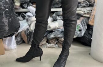 [???] Giày xuất khẩu, giày trẻ em xuất khẩu, giày xuất khẩu nam nữ  ? Top1Fashion ?  Bá cháy bọ chét luôn ạ
Ông co giãn ôm chân
Size : 40 vừa chân 39 ạ
, shares-0✔️ , likes-1❤️️ , date-2024-11-10 22:35:10????????