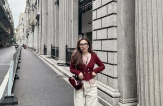 [???] Bcloud – Quần áo giày dép túi xách thời trang  ? Top1Fashion ?  Set đồ nổ đơn khủng đây chị em ơiii !! Quần đã cập bến áo 1-2 hôm nữa trả đủ nha chị em ! Sáng nay soạn tiếp hiệp 2 trả các tình yêu nà
BÙNG NỔ CƠN BÃO HÀ , shares-1✔️ , likes-17❤️️ , date-2024-11-10 16:21:26????????