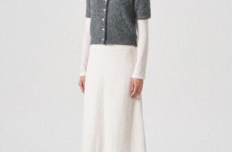 [🆕🇻🇳] The Cyan Pearl VNXK 👕 Top1Fashion 👗  Chân váy nhà 8 giây xuất Hàn, chất dạ mỏng có dộ rủ, may dáng A thướt tha, phối cùng áo len ôm thì siêu hợp ah, trở thành nàng thơ liền luôn, 2 màu trắng v , shares-0✔️ , likes-4❤️️ , date-2024-11-10 23:36:25🇻🇳🇻🇳🇻🇳📰🆕