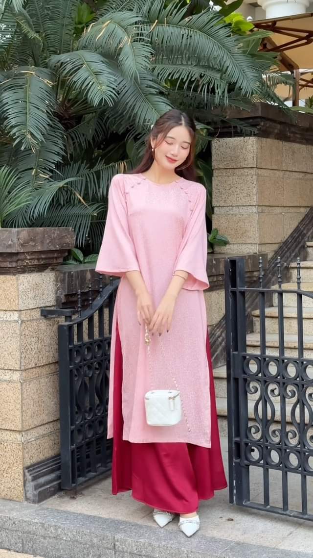 [???] Zareen shop  ? Top1Fashion ?  𝑩𝒆𝒔𝒕-𝒔𝒆𝒍𝒍𝒆𝒓 
 Chất áo dài lụa tằm mềm mại kết hợp quần lụa satin với form giả váy, đối với các bộ áo dài trong bộ sưu tập mới các nàng có thể thỏa thích lự , shares-0✔️ , likes-0❤️️ , date-2024-11-10 19:25:01????????