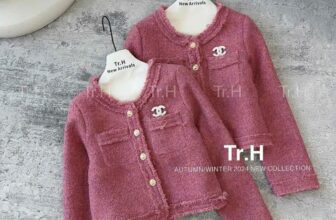 [???] Kho Buôn Hương Lê – Nhà máy sản xuất buôn lô hàng VNXK-Xuất dư,Oder hàng QCCC ? Top1Fashion ?  Sỉ 190 (sll ib)Link nhóm sỉ quần áo cập nhật mẫu hot:Áo dạ tặng kèm tag
– Lại thêm em áo dạ trông tây ngất ngây rồi đây ạ
– Hàng dạ nhà e thì chất l , shares-0✔️ , likes-2❤️️ , date-2024-11-11 16:41:53????????