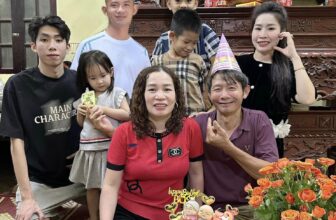 [🆕🇻🇳] Hương Chử  (Thu Hương Chử Shop) 👕 Top1Fashion 👗  Chúc mừng sinh nhật bố của chúng con
Con chúc bố luôn mạnh khoẻ, sống hơn trăm tuổiii chứ k phải chỉ như bố ước thêm 50 năm đâu nha
, shares-0✔️ , likes-44❤️️ , date-2024-11-11 06:05:54🇻🇳🇻🇳🇻🇳📰🆕