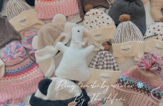 [???]  Bông Tôm clothing shop – Chuyên cung cấp sỉ,lẻ hàng quảng châu  ?‍?❤️️?⭐️ Ngập tràn mũ xinh,
Đông không còn lạnhBộ sưu tập mũ về làng rồi nhé mẹ ơi𝔹Ôℕ𝔾 𝕋Ô𝕄 ℂ𝕃𝕆𝕋ℍ𝕀ℕ𝔾 𝕊ℍ𝕆ℙ
OPEN 10:00 AM – 08:00 PM
————————- , shares-0✔️ , likes-1❤️️ , date-2024-11-11 20:00:17????????