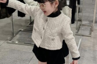 [🆕🇻🇳]  LUV MICHI – Thời trang trẻ em cao cấp 🧑‍🧒❤️️👶⭐️ Chỉ cần hot là e có, ngta bán 4-5xx nhưng về với e chỉ 1xx mà fom dáng chuẩn nét nèn nẹt luôn ạBảng sz:
S1 : 7-9kg
S2 : 9-11kg
S3 : 11-13kg
S4 : 13-15kg
, shares-0✔️ , likes-2❤️️ , date-2024-11-11 18:11:22🇻🇳🇻🇳🇻🇳📰🆕