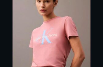 [???] ELIS Shop vnxk – 12 thiên hộ dương p1 Q. Gò vấp HCM  ? Top1Fashion ?  Áo thun lửng C K đỉnh chóp sang lắm.
Chất thun cotton 4 chiều dày đanh mướt hàng
Form áo crop nhưng ko ngắn
vừa người  trẻ trung hàng full tag mạc bao b , shares-0✔️ , likes-1❤️️ , date-2024-11-11 23:55:36????????