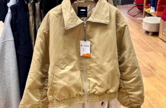 [🆕🇻🇳] The Gate – VNXK 👕 Top1Fashion 👗  Mẫu áo khoác crop mới từ Côtto.un siêu đẹp lên kệ phục vụ các chị  Thiết kế hai lớp vừa ấm áp, vừa xinh xắn  Form crop cực tốt dáng luôn  phù hợp cho những , shares-0✔️ , likes-3❤️️ , date-2024-11-11 16:00:10🇻🇳🇻🇳🇻🇳📰🆕