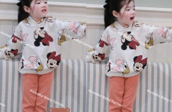 [???] Kumako Baby Corner ?‍?❤️️?⭐️  Bộ nỉ mickey mũ nơ phối quần legging cam bé gái vnxk
Chất siêu đẹp luôn ạ
Bảng size tham khảo
Sz 12/18-5/6y ( 8-24kg)
Sz 12/18-80: 8-10kg
Sz18/24-9 , shares-0✔️ , likes-1❤️️ , date-2024-11-12 04:47:53????????