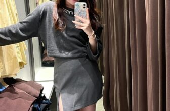 [???] V.I.C – XUẤT KHẨU – Hàng xuất khẩu có sẵn ? Top1Fashion ?  KNIT TOP WITH RHINESTONE NECKSự quyến rũ, lãng mạn mang đậm khí chất của sắc xám luôn là những cảm hứng bất tận cho mọi sáng tạo. Chiếc áo len dáng rộng  , shares-1✔️ , likes-48❤️️ , date-2024-11-10 19:20:06????????