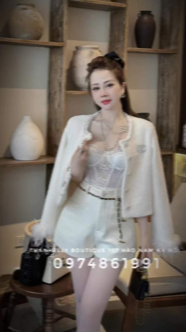 [🆕🇻🇳] Đặng Thanh Boutique 👕 Top1Fashion 👗  “ Rót mật vào tim em…”  ———————————————ÁO KHOÁC DẠ TWEED  S M L #thanhellyboutique #HÀNGCÓSẴN #Hàngmoive
, shares-0✔️ , likes-0❤️️ , date-2024-11-11 16:45:22🇻🇳🇻🇳🇻🇳📰🆕