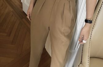 [🆕🇻🇳] Hạnh boutique – Hàng Xách Tay và VNXK 👕 Top1Fashion 👗  e còn nâu S,M
Mẫu baggy nhà Ca R…E……n!!! Quần dáng baggy công sở với 2 túi tiêu chuẩn , quần lên form lên dáng cực gọn , che khuyết , shares-0✔️ , likes-0❤️️ , date-2024-11-11 18:30:07🇻🇳🇻🇳🇻🇳📰🆕