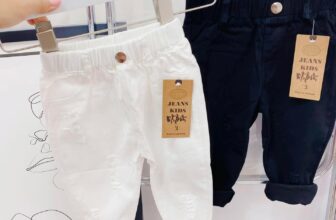 [🆕🇻🇳]  Door to door – Chuyên quần áo, giày dép và phụ kiện cho bé 😎❤️️⭐️ Quần kaki rách cực cool và siêu hot cho bé diện Tết em về đủ size với phom lên siêu đẹp mà giá chỉ từ #120k/cái thôi mẹ nha!!!
Vải kaki mềm mịn, co giãn t , shares-1✔️ , likes-2❤️️ , date-2024-11-10 22:05:49🇻🇳🇻🇳🇻🇳📰🆕