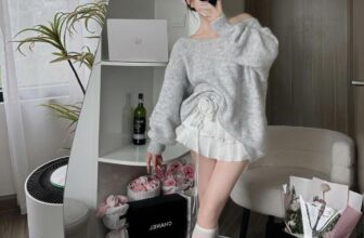 [???] Ngân – Chuyên sỉ hàng VNXK – KHO SỈ HÀNG VNXK SẴN TẬN XƯỞNG ? Top1Fashion ?  SET ÁO XÁM NƠ ĐEN SAU + CV TẦNG
SIZE SM
Lẻ #265k
•••••••••••••••••♡•••••••••••••••••
Tuyển sỉ từ 5sp
Join group sỉ:
#thoitrangnu #chuyensi #xuhuo , shares-0✔️ , likes-0❤️️ , date-2024-11-12 05:14:59????????