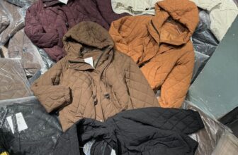 [???] Bcloud – Quần áo giày dép túi xách thời trang  ? Top1Fashion ?  BÃO TÁP ÁO PHAO ĐỔ VỀ Ạ !!! Hơn 200 con áo phao về trả chị em !!! MỚI TẠM TRẢ HIỆP 3 thôi ạ ! Phao vẫn còn đang về trả các mã của live sau ạ ! QUÁ SOCK VÌ  , shares-5✔️ , likes-15❤️️ , date-2024-11-11 23:35:02????????