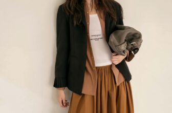 [???] SY STORE – Cửa hàng quần áo ? Top1Fashion ?  CAPTURING THE MOMENT .
Những làn gió Thu đã bắt đầu len lỏi qua từng khoảnh khắc, và đây cũng là lúc những thiết kế basic và thanh lịch được SY STORE cho r , shares-1✔️ , likes-6❤️️ , date-2024-11-11 18:13:58????????