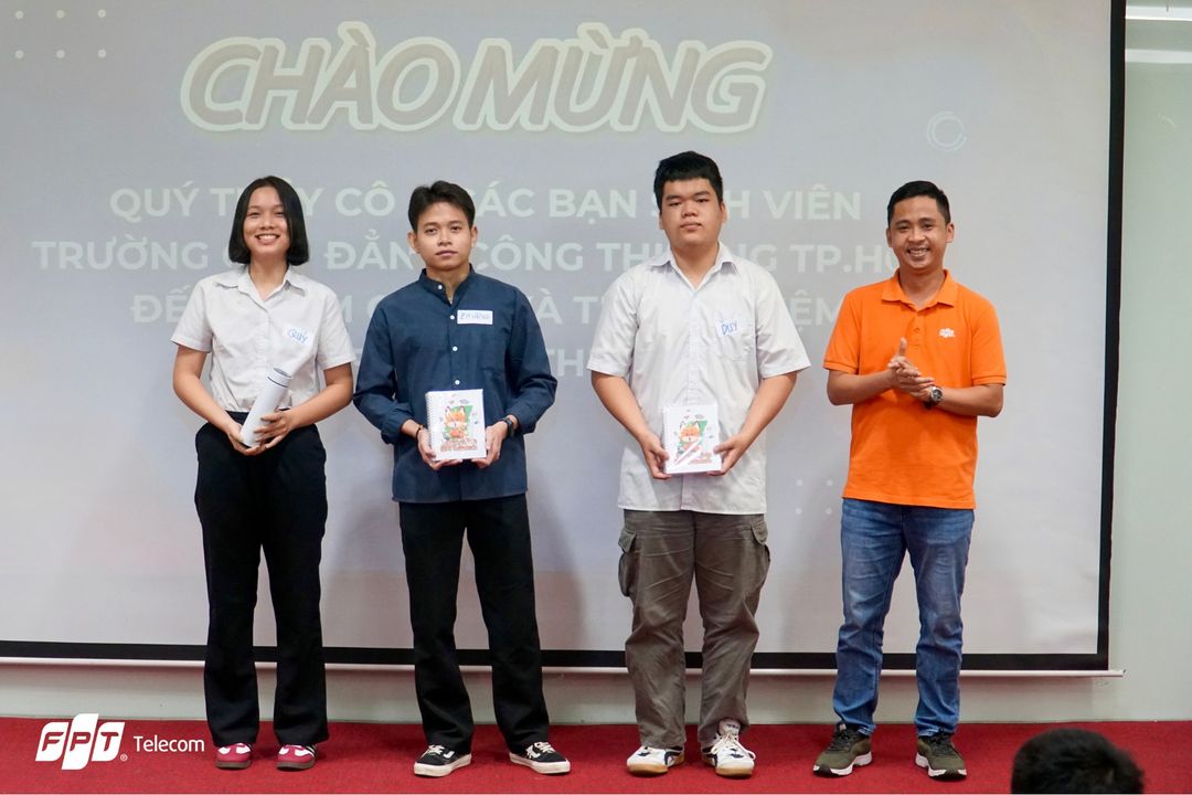 [💼🇻🇳] Tuyển dụng FPT Telecom 💼 Top1Jobs 👥 – #FTELCareerBoomingHơn 200 sinh viên Công nghệ Thông tin đổ bộ FPT Telecom Tân Thuận …