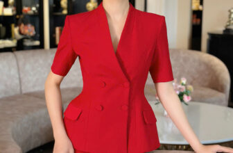 [🆕🇻🇳] GLAM Studio 👕 Top1Fashion 👗  𝐍𝐄𝐖 𝐀𝐑𝐑𝐈𝐕𝐀𝐋 | 𝐑𝐔𝐁𝐘 𝐒𝐄𝐓Chinh phục diện mạo rạng rỡ với gam đỏ tôn da từ Ruby Set, nàng tự tin khoe trọn sắc vóc trong form dáng thanh lịch hoàn hảo. Sự  , shares-4✔️ , likes-10❤️️ , date-2024-11-26 19:05:11🇻🇳🇻🇳🇻🇳📰🆕