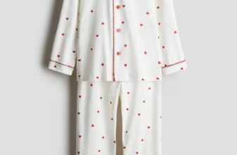 [???]  Bấy bì Clothing – ROSE épines ?‍?❤️️?⭐️ Gom HM UK new xinh!Set xinh cho bé giá chỉ #555k+kg!Size: 1,5-2y, 2-4y, 4-6y, 6-8y, 8-10y, 10-12y!
, shares-0✔️ , likes-0❤️️ , date-2024-11-28 22:52:28????????