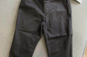 [???]  Tủ mẹ Kate – Shop quần áo trẻ em chuẩn Authentic  ?‍?❤️️?⭐️ Shop về thêm mẫu quần vải chinos của brand quốc dân. Chất mềm, không bí, và đặc biệt có độ đàn hồi, co giãn.Thật sự mặc quần vải này rất thích đó ạ, bé  , shares-0✔️ , likes-0❤️️ , date-2024-11-27 05:58:57????????