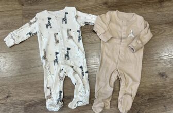 [???]  Tủ mẹ Kate – Shop quần áo trẻ em chuẩn Authentic  ?‍?❤️️?⭐️ Set này về đủ size rồi ạ300k/set
Size: 0/3m, 3/6m, 6/9m, 9/12m, 12/18m, 18/24m
————————————
Shop chỉ có hàng AUTH, riêng AUTH  , shares-0✔️ , likes-0❤️️ , date-2024-11-27 05:53:19????????