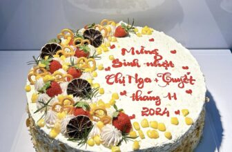 [🆕🇻🇳] Tiệm ni – BÁNH SINH NHẬT ÍT NGỌT – BENTO – BÁNH KEM BẮP – BÔNG LAN MUỐI – TIRAMISU – RED VELVET – LAN MAI TƯƠI 🍔 Top1Food  🍜 KHÁCH : HOT nhất bên e là gì
TIỆM NI : Dạ KEM BẮP LÁ DỨA
KHÁCH : ngon không ?????
TIỆM NI : Dạ thiệt , nói nhiều mất hay A.C dùng thử rồi đánh giá giúp tụi , shares-0✔️ , likes-1❤️️ , date-2024-11-30 14:40:25🇻🇳🇻🇳🇻🇳📰🆕