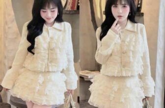 [???] HAMY Clothing  ? Top1Fashion ?   set dạ vải xước nhũ chuẩn mẫu 2 lớp  gió trong phối bèocv có quần  trong
Size:40-60kg
kèm ả thật trải sàn
, shares-0✔️ , likes-0❤️️ , date-2024-11-29 05:22:08????????