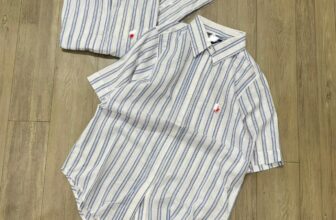 [???] ELIS Shop vnxk – 12 thiên hộ dương p1 Q. Gò vấp HCM  ? Top1Fashion ?  Chiếc sơ mi tay ngắn thêu ngựa linen 100% sợi tưng dư chuẩn của nhà máy , lên form chuẩn mix gì cũng xinh
Soi kỹ giúp em logo thêu nét căng full cúc dự ph , shares-0✔️ , likes-1❤️️ , date-2024-11-28 21:00:04????????