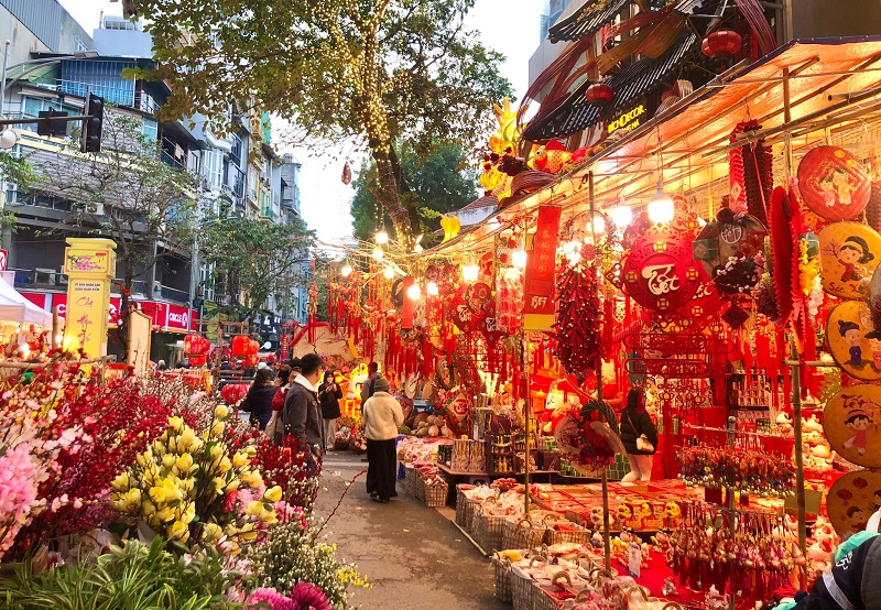 Chợ hoa đêm ở Hà Nội ngày tết nổi tiếng. Chợ hoa đêm Hàng Lược