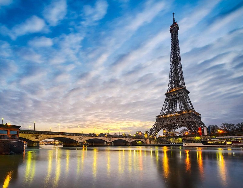 TOP 10 thành phố giàu nhất thế giới. Paris, Pháp