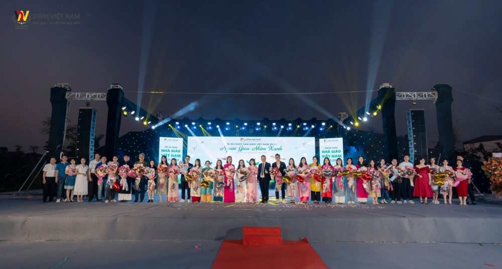 [🆕🇻🇳] La Peti BéBé – Đến La Petite BéBé để cùng con tạo nên điều kì diệu ba mẹ nhé!!! 🧑‍🧒❤️️👶⭐️ Se lạnh lẫn chút nắng
Em bé nhà La Peti Bé Bé lại xuống phố cùng với những set đồ vô cùng đáng yêu, xinh xắn mà lại độc quyền nhé
Mua váy mà được tặng cả á , shares-0✔️ , likes-4❤️️ , date-2024-11-21 20:05:15🇻🇳🇻🇳🇻🇳📰🆕