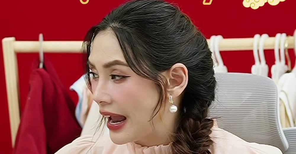 [🆕🇻🇳] P’ti Chou – Thời trang thiết kế dành cho trẻ em 😎❤️️⭐️ Áo dài Ngọc Uyển dành cho các chị đẹp đã được đặt trước full đợt hàng đầu tiên ♡Các chị ưng thiết kế yêu kiều này hãy đặt sớm để team P’ti chou kịp thời  , shares-0✔️ , likes-6❤️️ , date-2024-12-25 18:44:38🇻🇳🇻🇳🇻🇳📰🆕