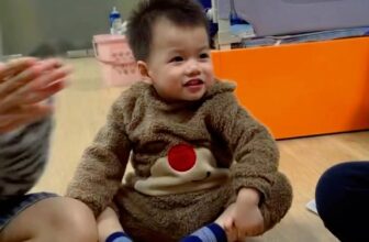 [🆕🇻🇳] Tuệ Linh (Lyn C Shop) – Đào tạo tài năng nhí – Bầu Show sự kiện 😎❤️️⭐️ Top1Kids 😎❤️️⭐️ Ý là cháu Tăng Vũ đang luyện tập trước để ăn #tết xong thì nhập môn hát với các chị clb và tập bập bẹ nghe nhạc đồ rê miThôi … , shares-0✔️ , likes-50❤️️ , date-2024-12-14 18:59:41🇻🇳🇻🇳🇻🇳📰🆕