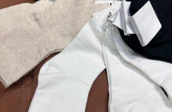 [???] Ha Le Nguyen – Authentic ? Top1Fashion ?  Tất korea đi là nghiện . Trình làng ce bản trơn có cạp đi siêu siêu đẹp ,  êm ôm chân , gọn gàng thon chân .
Bản có cạp 3cm đi cực xinh luôn nhé . Như e đ , shares-3✔️ , likes-8❤️️ , date-2024-12-12 05:17:40????????