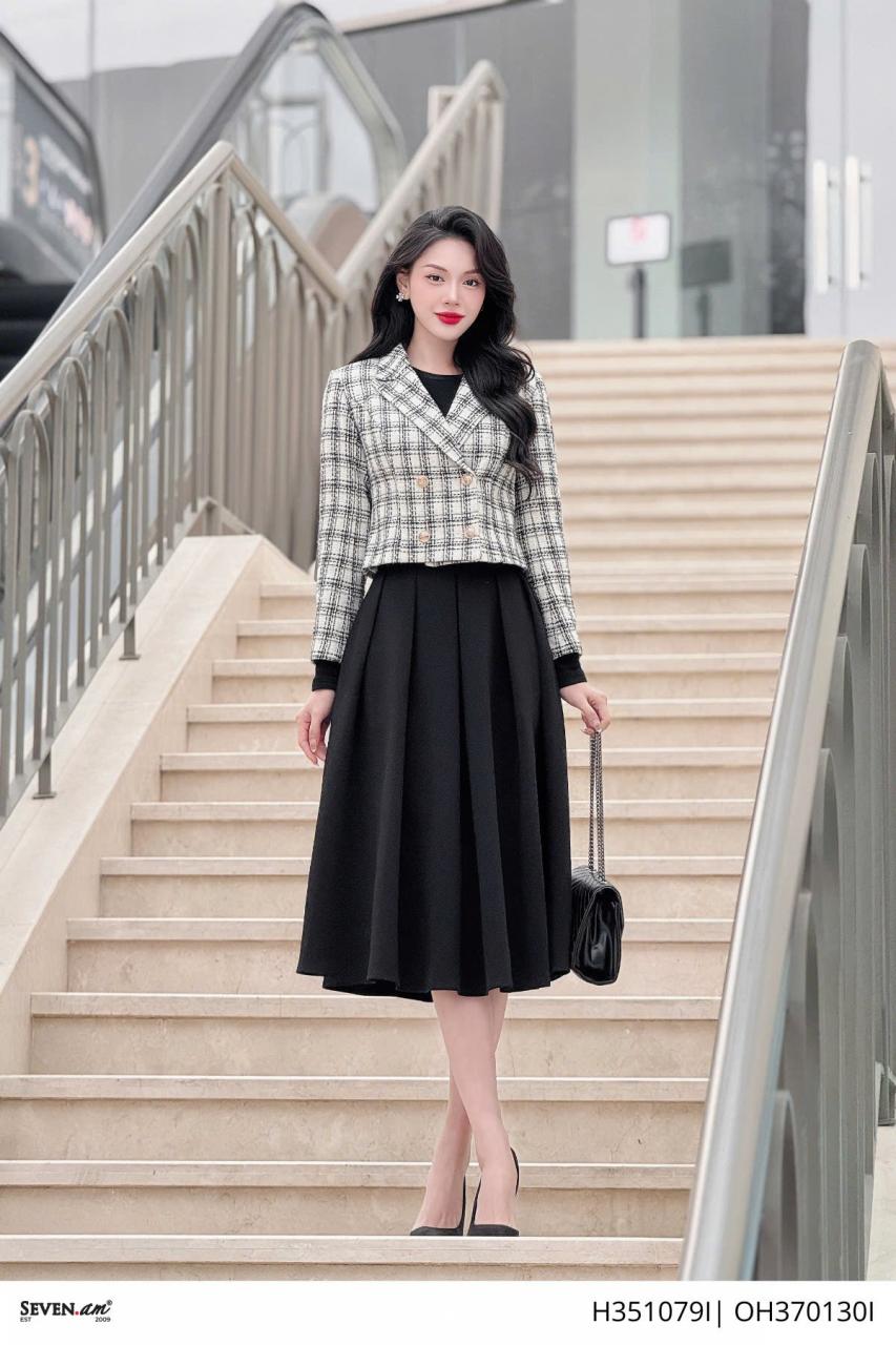 [🛒🇻🇳]Áo khoác ngắn dạ tweed hoạ tiết kẻ trắng đen thời trang nữ Seven.AM H351079I – Seven.AM , SKU – – sevenam.vn 🇻🇳🛒Top1Shop🛒 🇻🇳Top1Vietnam🇻🇳 🛍🛒🇻🇳