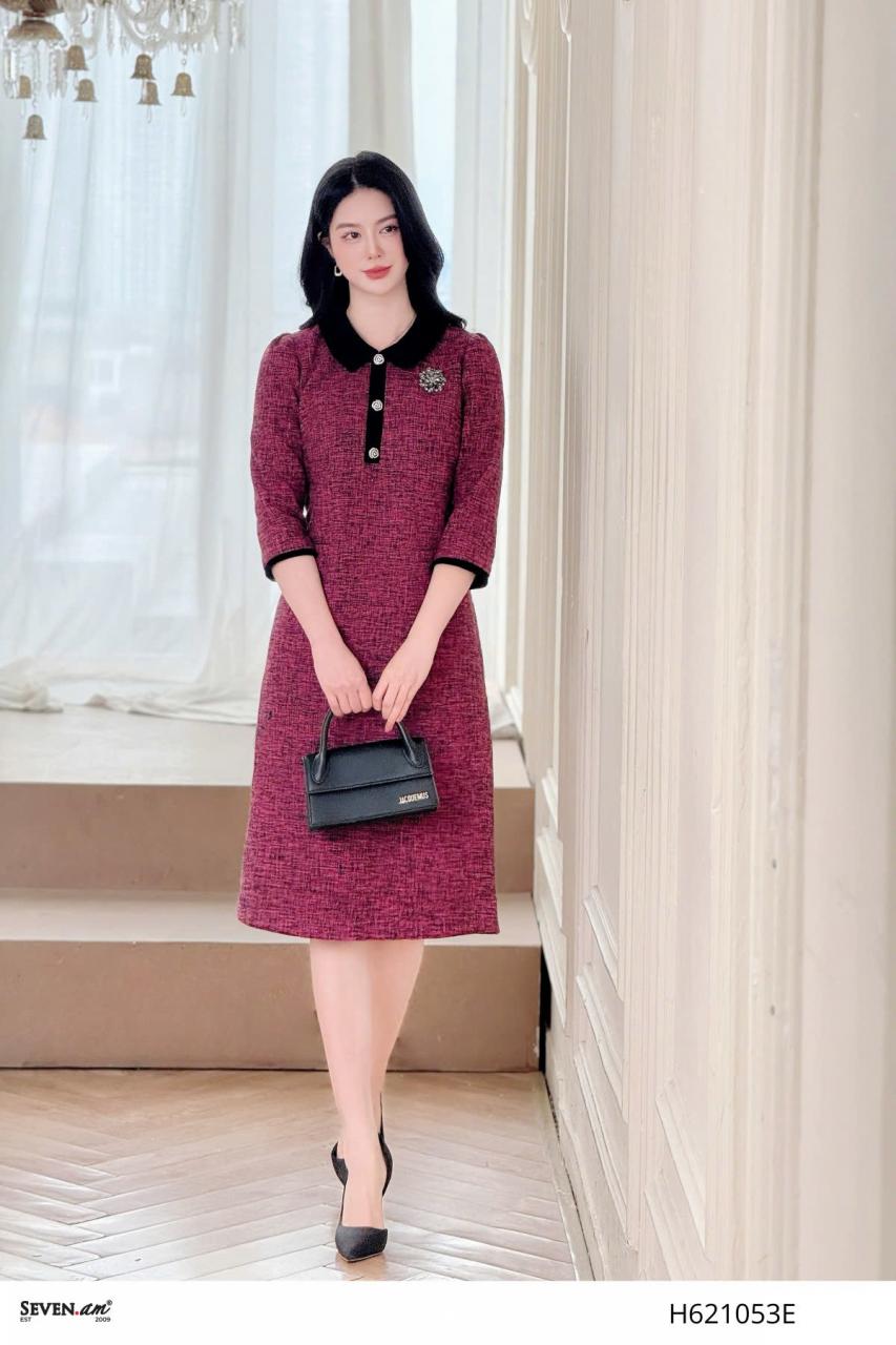 [🛒🇻🇳]Đầm midi suông eo tweed chun đỏ thời trang nữ Seven.AM H621053E – Seven.AM , SKU – – sevenam.vn 🇻🇳🛒Top1Shop🛒 🇻🇳Top1Vietnam🇻🇳 🛍🛒🇻🇳