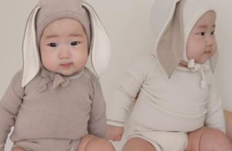 [🆕🇻🇳] HAPPY HIPPO – chuyên đồ trẻ em – Lullaby vnxk 😎❤️️⭐️ 𝗕𝗼̣̂ 𝗯𝗼𝗱𝘆 𝗺𝘂̃ 𝗧𝗵𝗼̉  𝘀𝗶𝗲̂𝘂 𝗺𝗲̂̀𝗺 𝗺𝗶̣𝗻
Set 3 chi tiết gồm: body + quần dài + mũ
Chất cotton mềm, mũ thỏ bao cưng
2 màu : xám – be
Sẵn size 66-90 cho  , shares-0✔️ , likes-11❤️️ , date-2022-01-05 15:48:53🇻🇳🇻🇳🇻🇳📰🆕