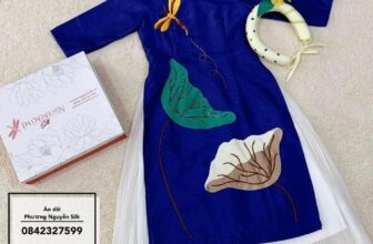 [🆕🇻🇳]  Phương Nguyễn Silk chuyên thiết kế áo dài trẻ em, áo dài mẹ & bé 🧑‍🧒❤️️👶⭐️  Kho báo còn sót 1sz duy nhất mẫu thêu sen chuồn
Size 4: 1m- 14-15kg
G. i. á gốc 7⃣9⃣0⃣ còn 1⃣9⃣9⃣ ( chỉ áo)
, shares-0✔️ , likes-0❤️️ , date-2022-12-23 03:23:10🇻🇳🇻🇳🇻🇳📰🆕