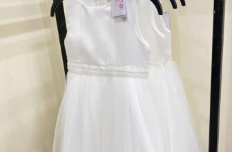 [🆕🇻🇳] Bống Kids : Quần áo trẻ em xuất xịn 🧑‍🧒❤️️👶⭐️
Mom nào tìm em váy party cho bé diện sinh nhật, wedding các kiểu thì múc e này chuẩn chỉnh luôn. Diện lên phom cực xinh.  Mẹ Bống độc có ít chiếc thôi. T , shares-0✔️ , likes-1❤️️ , date-2024-04-05 16:09:07🇻🇳🇻🇳🇻🇳📰🆕