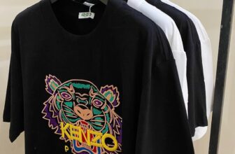 [🆕🇻🇳] Bống Kids : Quần áo trẻ em xuất xịn 🧑‍🧒❤️️👶⭐️
Mẹ Bống săn được ít chiếc phông KENZO giá tốt chỉ hơn 1⃣0⃣0⃣k thôi ạ. Các mom và papa mặc đôi vô tư. Chất thun cotton mềm mát, co dã , shares-1✔️ , likes-1❤️️ , date-2024-04-05 00:56:10🇻🇳🇻🇳🇻🇳📰🆕