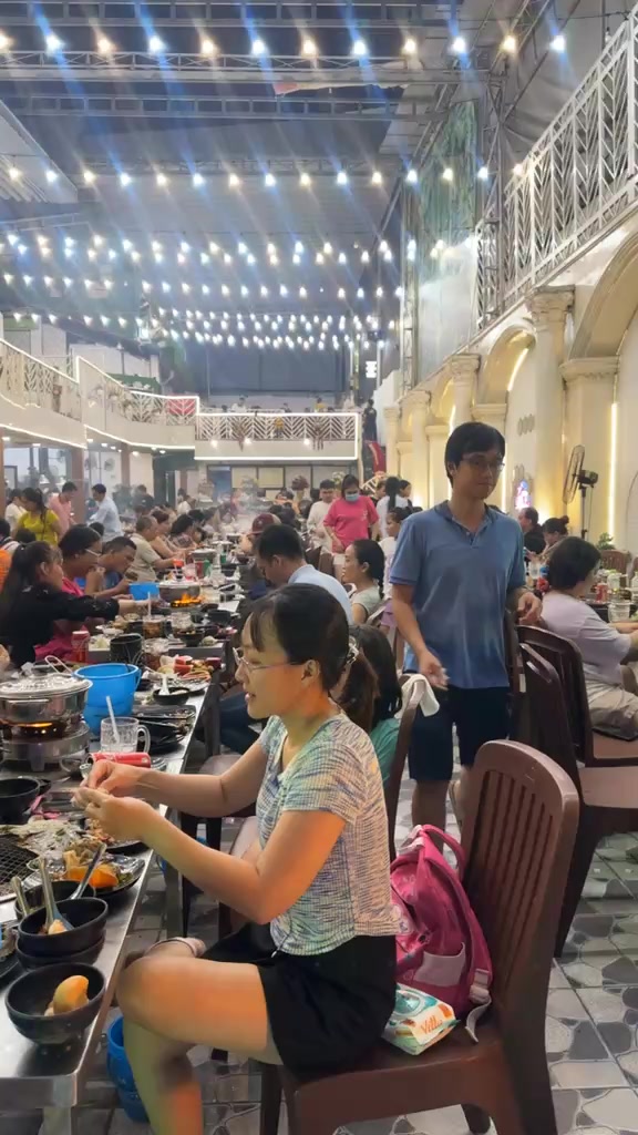 [🆕🇻🇳] Buffet Hải Sản Hoàng Gia 219k 🍔 Top1Food  🍜 Khách yêu ngày lễ đông tấp nậppp 
 , shares-0✔️ , likes-8❤️️ , date-2024-09-03 01:59:15🇻🇳🇻🇳🇻🇳📰🆕