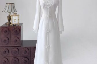 [🆕🇻🇳] Mira Bridal – Cho thuê váy cưới , áo dài 🤵🏻 Top1Wedding 👰🏻  Áo dài màu trắng mang đến sự tinh khôi, thuần khiết mà vẫn vô cùng nổi bật cho cô dâu. Vì thế mà không ít cô dâu ưa chuộng mặc màu trắng trong ngày ăn hỏi  , shares-0✔️ , likes-0❤️️ , date-2024-10-07 18:49:55🇻🇳🇻🇳🇻🇳📰🆕