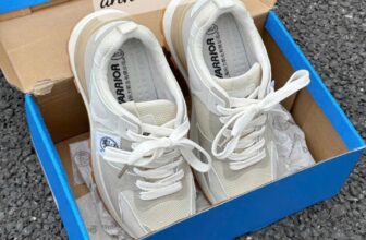 [🆕🇻🇳] Shop mẹ bé Hồng Ánh authenic 😎❤️️⭐️ GIÀY WARRIOR ĐÃ BAO GIỜ LÀM CHỊ EM THẤT VỌNG CHƯASALE SỐC QUÁ RẺ VỢT SỚM ẠĐẸP NGANG AN..TA / LIN..ING NHƯG ZÁ = 1/3 THUI Ạ!Giày Warrior sale 70%về  , shares-0✔️ , likes-6❤️️ , date-2024-10-13 01:58:51🇻🇳🇻🇳🇻🇳📰🆕